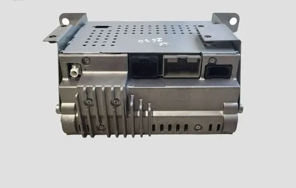 Jaguar XF X250 Radio/CD/DVD/GPS head unit 7F6N18C815AC