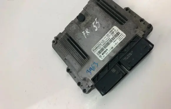 Ford Kuga II Engine control unit/module GV6112A650RB