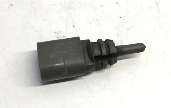 Audi A4 S4 B9 Outside/exterior temperature sensor 8Z0820535A