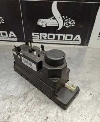Mercedes-Benz E W210 Central locking vacuum pump 2088000748 00782806