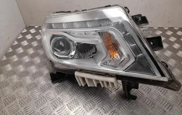 Nissan Navara D23 Headlight/headlamp 260104KD5A
