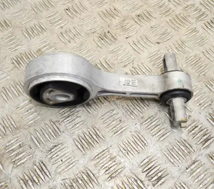 Maserati Ghibli Engine mount bracket 670003630 06700036300