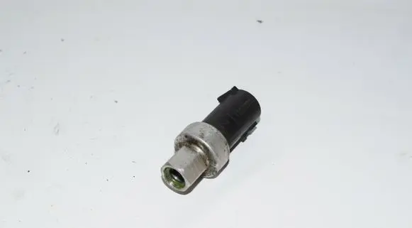 Ford Focus Air conditioning (A/C) pressure sensor 6F9319D594AA