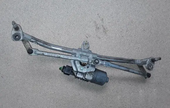 Seat Toledo II (1M) Front wiper linkage and motor 1J0955325A