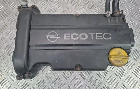 Opel Corsa D Rocker cam cover 55351461 09129759 09129760