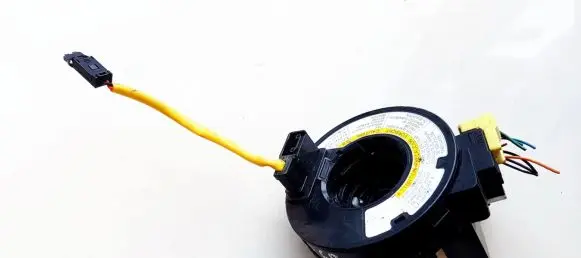 Suzuki Grand Vitara II Airbag slip ring squib (SRS ring)