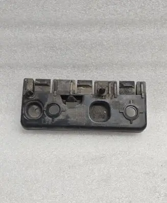 Volvo XC90 Fender mounting bracket 31378134