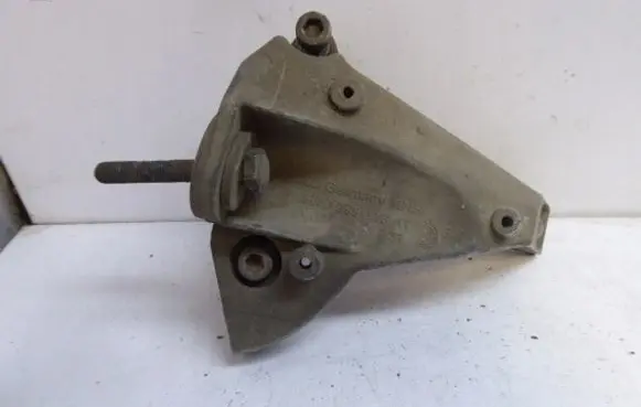 Audi A4 S4 B6 8E 8H Gearbox mounting bracket 8D0398113AT