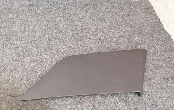 Land Rover Discovery 5 Centre console side trim front HY32045M10A HY32045M10