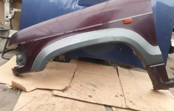 Opel Monterey Fender