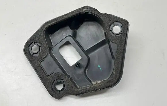 Volvo S90, V90 Rear light trim 31420478