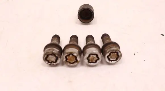 Jeep Renegade Wheel nut cap/cover