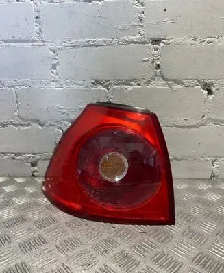Volkswagen Golf V Rear/tail lights 4VFX13405AA