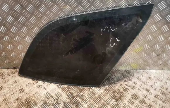 Mercedes-Benz ML W163 Rear side window A1636700112 1636700112