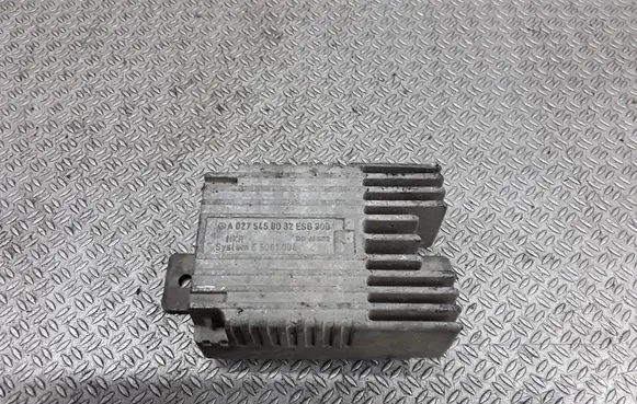 Mercedes-Benz E W210 Coolant fan relay A0275458032