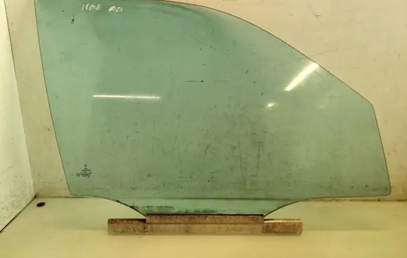 Mercedes-Benz E W210 Front door window glass four-door 43R000711