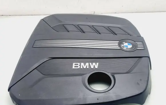 BMW 5 F10 F11 Engine cover (trim) 13717802847