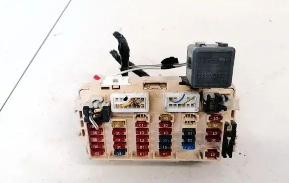 Nissan X-Trail T30 Fuse box set
