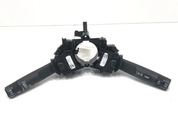 Wiper turn signal indicator stalk/switch