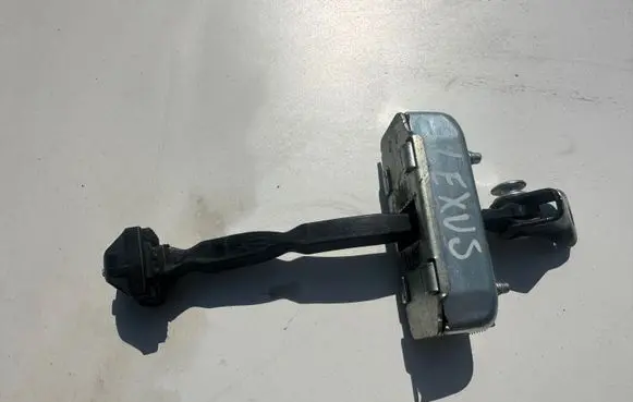 Lexus IS 220D-250-350 Front door check strap stopper