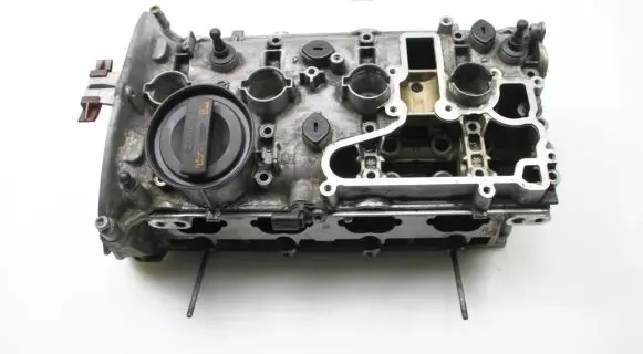 Skoda Octavia Mk2 (1Z) Engine head 06H103373J