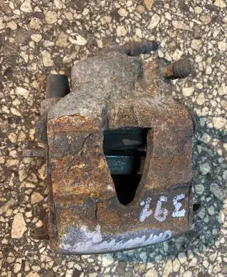 Skoda Octavia Mk2 (1Z) Front brake caliper