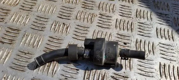 Audi A4 S4 B6 8E 8H Valve vacuum 06B133459D