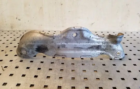 Mitsubishi Pajero Exhaust heat shield