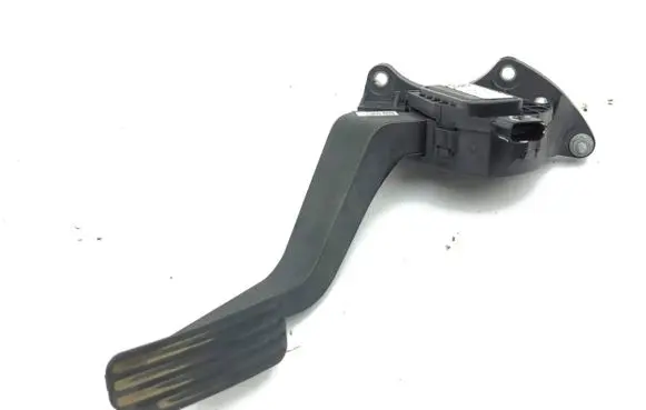 Land Rover Evoque II Accelerator throttle pedal FK729F836BC A2017173115 A2029063231