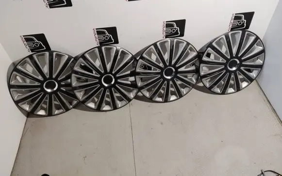 Skoda Octavia Mk2 (1Z) R16 wheel hub/cap/trim 