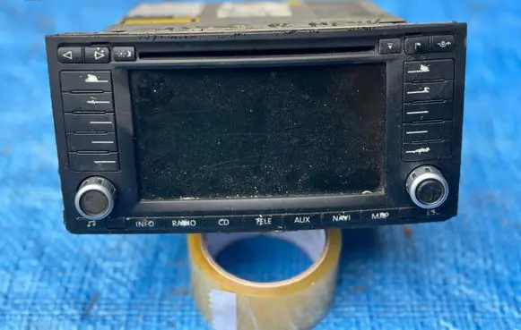 Volkswagen Multivan T5 Screen/display/small screen 7H0035191