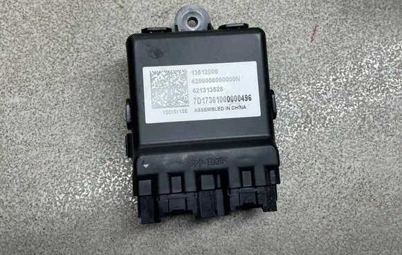 Opel Insignia A Seat control module 13512006
