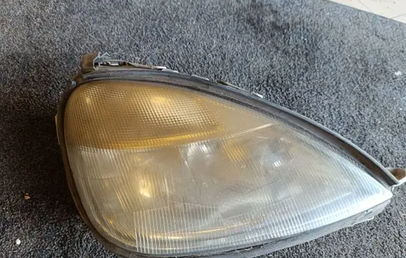 Mercedes-Benz A W168 Headlight/headlamp A1688200261 0301152202