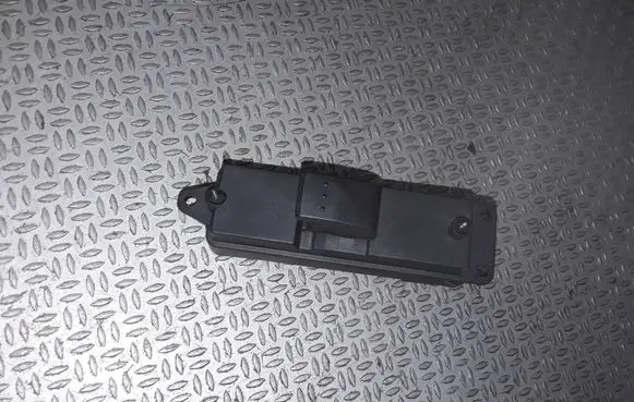 Mazda 3 I Electric window control switch