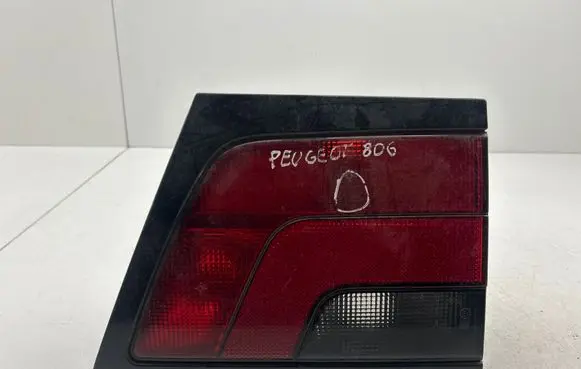 Peugeot 806 Tailgate rear/tail lights 