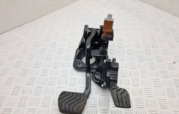 Renault Scenic E-Tech V Pedal assembly 180025MZ0B 24724C 00514