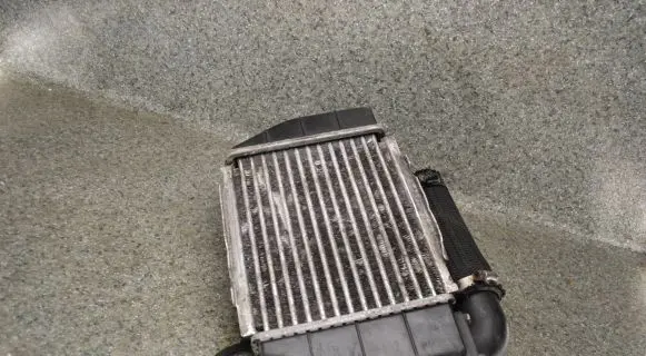 KIA Sportage Intercooler radiator OK05813550