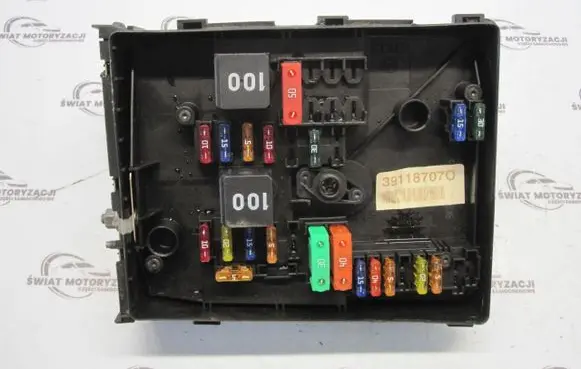 Volkswagen Golf VI Fuse module 1K0937629A