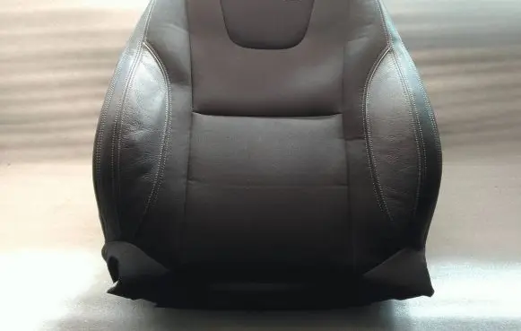 Volvo S60 Front door card panel trim 39835083 1323732002 292055220