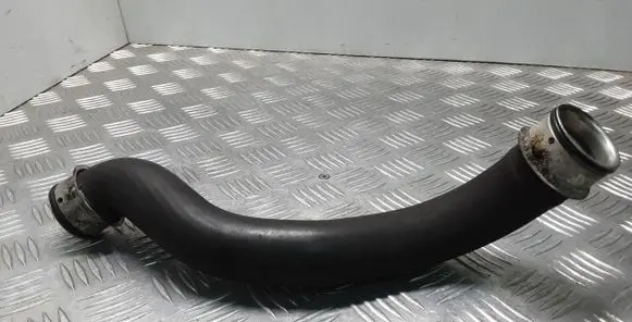Mercedes-Benz E W212 Engine coolant pipe/hose A2045011582