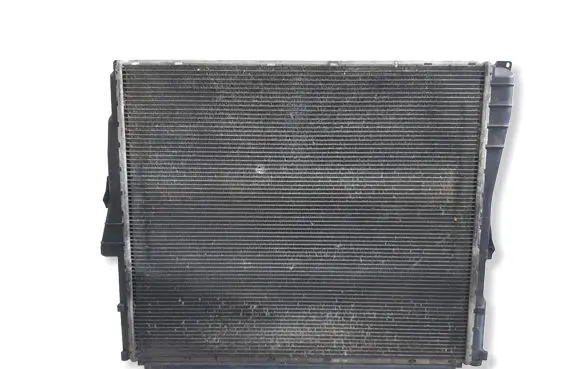 BMW X3 E83 Coolant radiator 