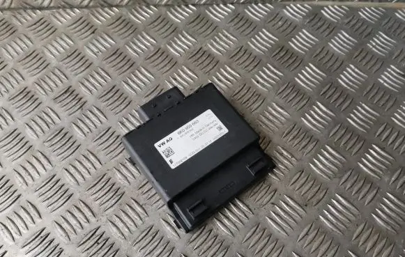 Audi A4 S4 B8 8K Voltage converter/converter module 8K0959663