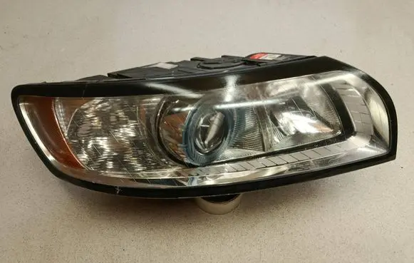 Volvo V50 Headlight/headlamp 31265699 LE06A6152X 0301237272