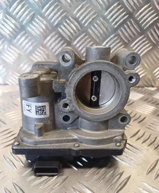 Renault Captur Throttle valve 161206038R 00266 6K19