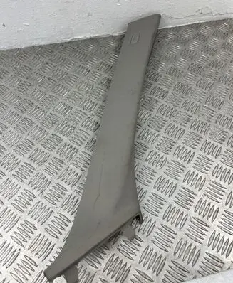 BMW 5 F10 F11 (A) pillar trim 9116348