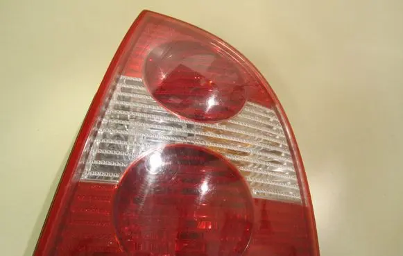 Volkswagen PASSAT B5.5 Rear/tail lights 3B5945096AE