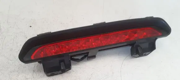 Chevrolet Orlando Third/center stoplight 95031492