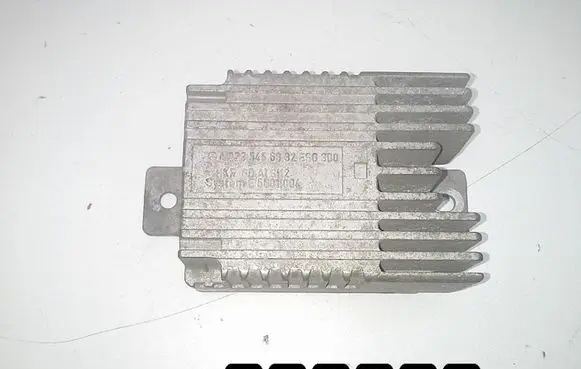 Mercedes-Benz A W168 ABS relay A0235456832