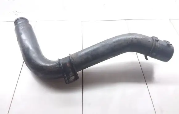 Volvo V50 Intercooler hose/pipe