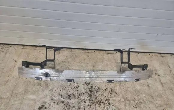BMW 5 E60 E61 Front bumper cross member